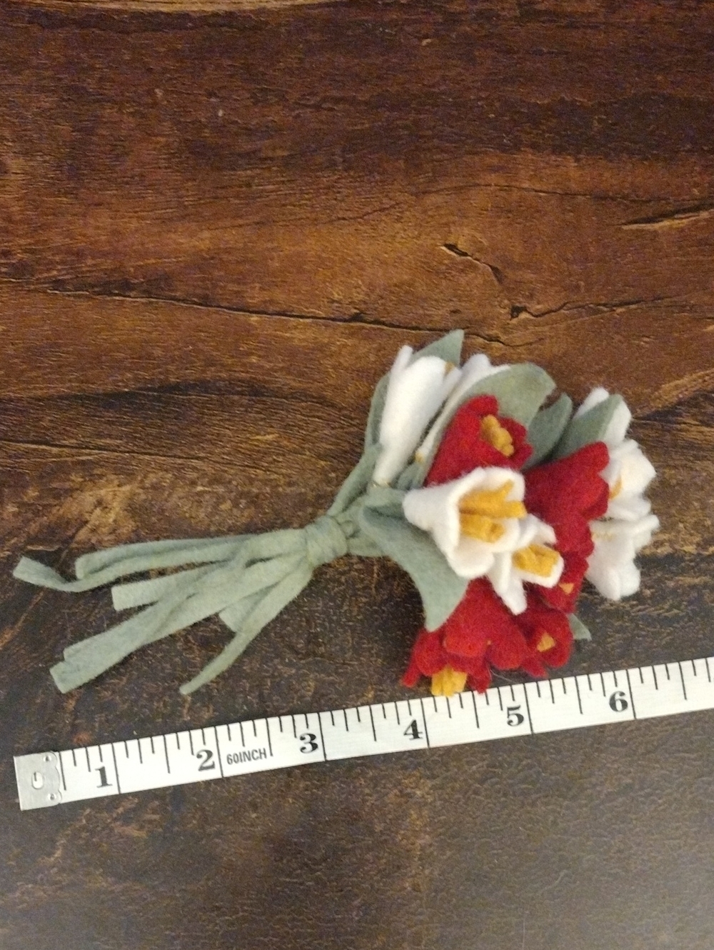 Handmade Felt Floral Corsage - Red and White Bouquet - Picture 5 of 7